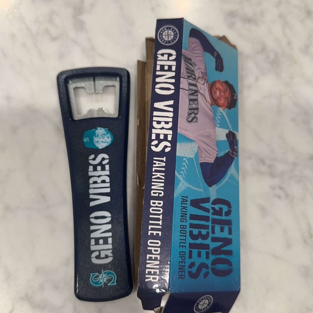 GENO VIBES Navy Talking Bottle Opener. Seattle Mariners.